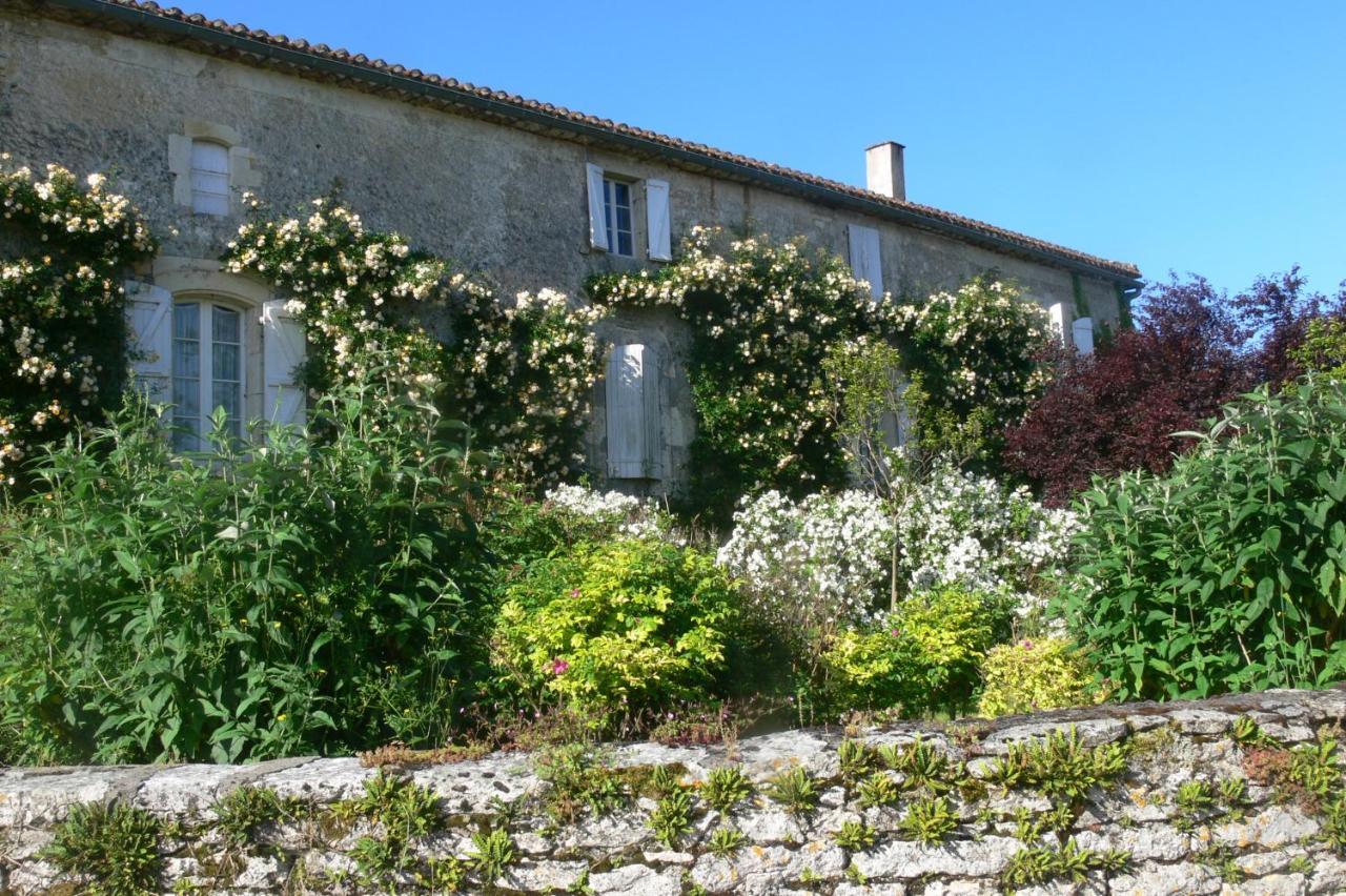 La Maisou-Pastel Et Fleur Sérignac Exteriér fotografie